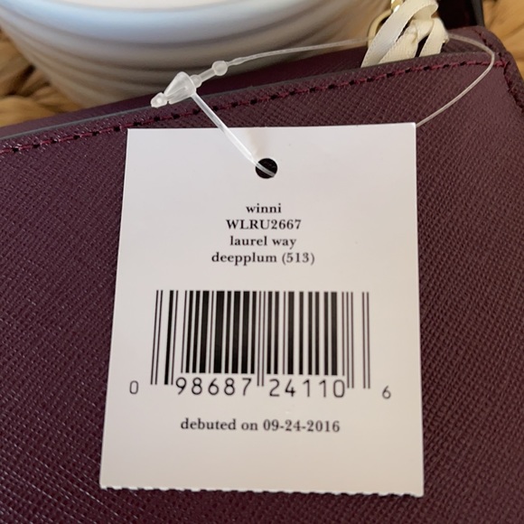 Kate Spade “winni” wallet ( WLRU2666) - Picture 5 of 5